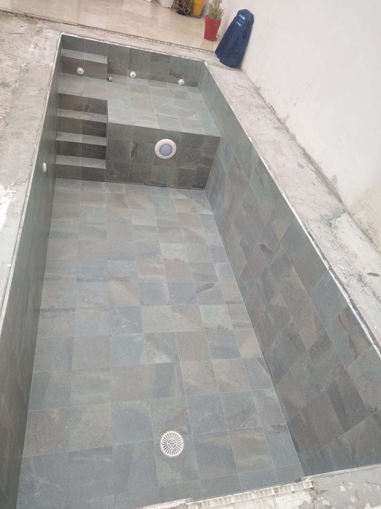 constructor de piscinas y reformas de piscinas de obra